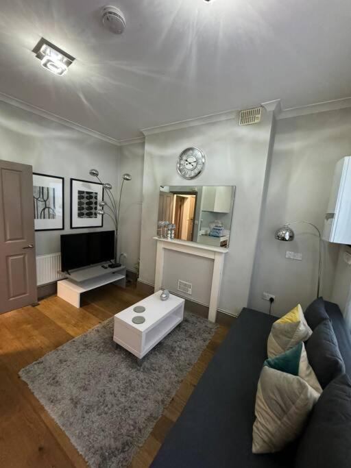 Apartamento Sleep 4 In Heart Of Fitzrovia Near Oxford Cl6 Londres Exterior foto